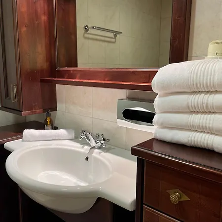 International House Superior Zw 11 *